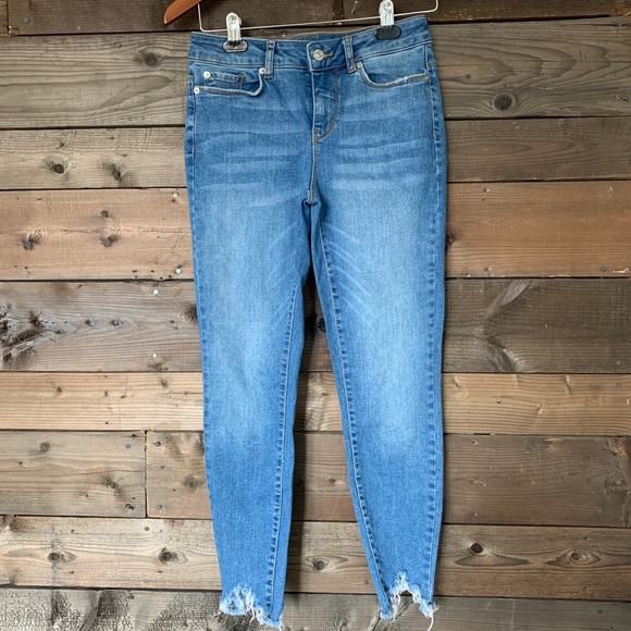 Vero Moda frayed jeans - Picture 2 of 4